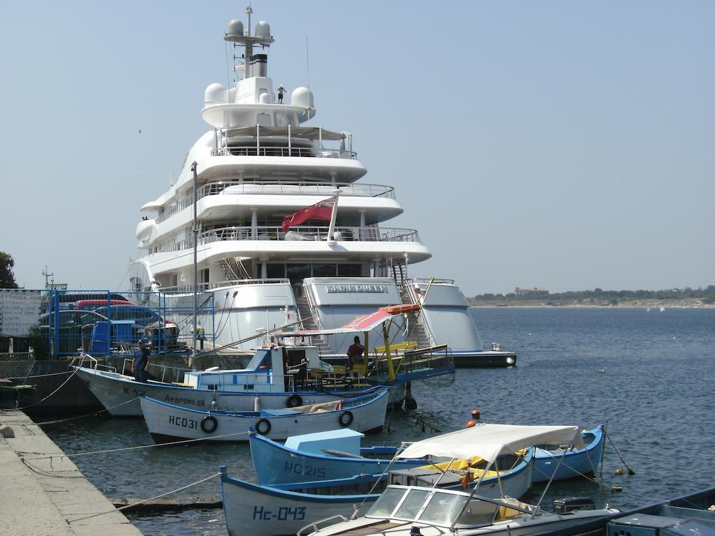 Emona Guest House Nesebar Esterno foto