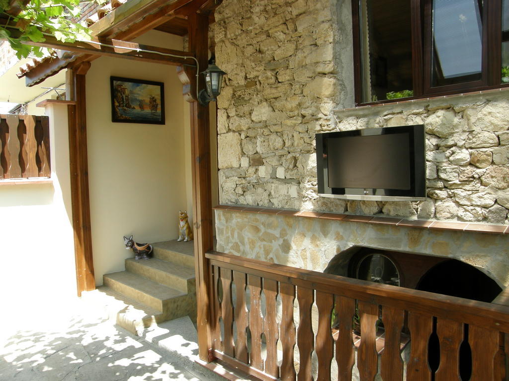 Emona Guest House Nesebar Esterno foto
