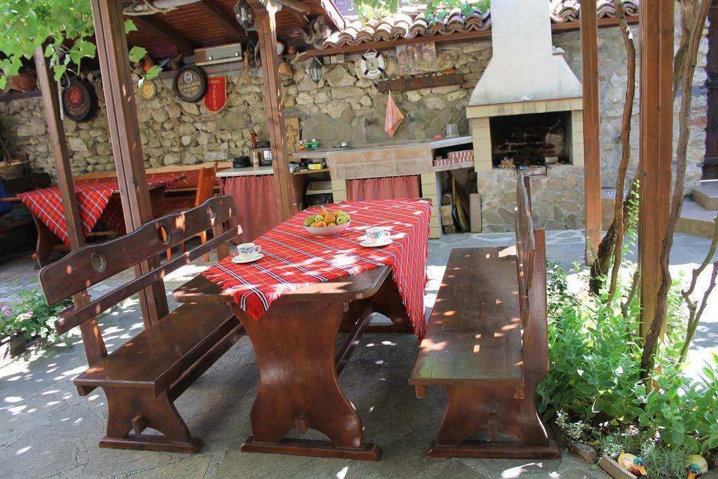 Emona Guest House Nesebar Esterno foto